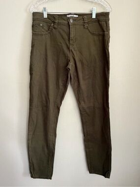 ROYALTY FOR ME Cropped Mid Rise Jeans - Women's Size 10 - Olive Green